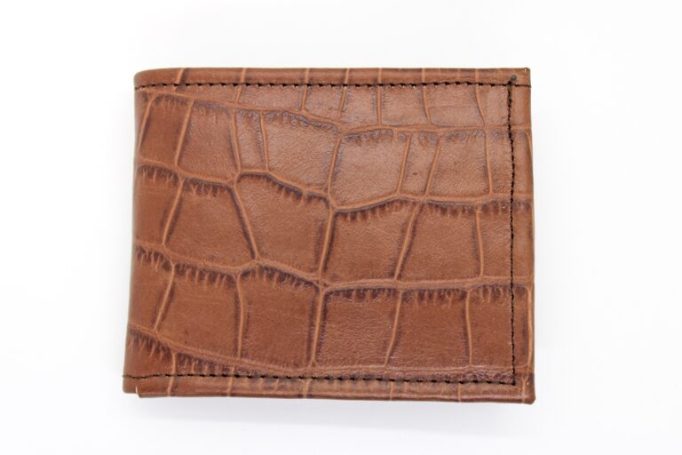 Black Leather Croc Skin Wallet - Image 4