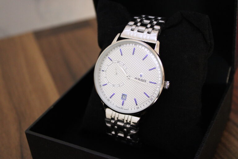 Saint Alexandra Chain Wristwatch - Silver - Image 4