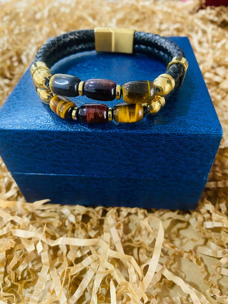 Mens bracelet Black Leather with tiger eye -Slim - Image 2