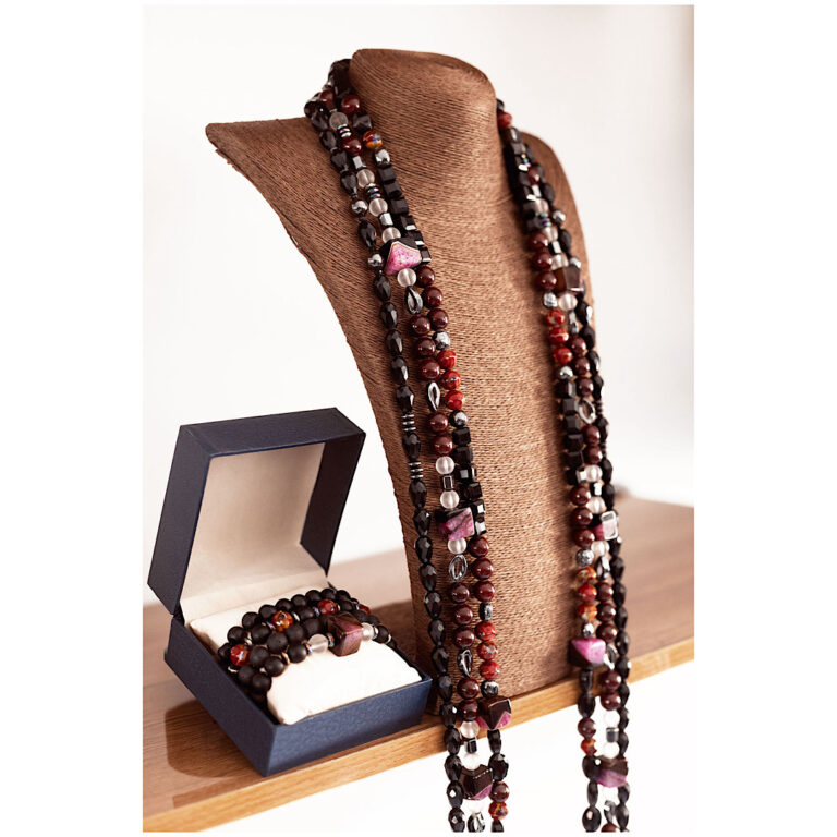 Royal Ember by The Indulgence – Traditional Red-Brown Bead Set with Bracelet