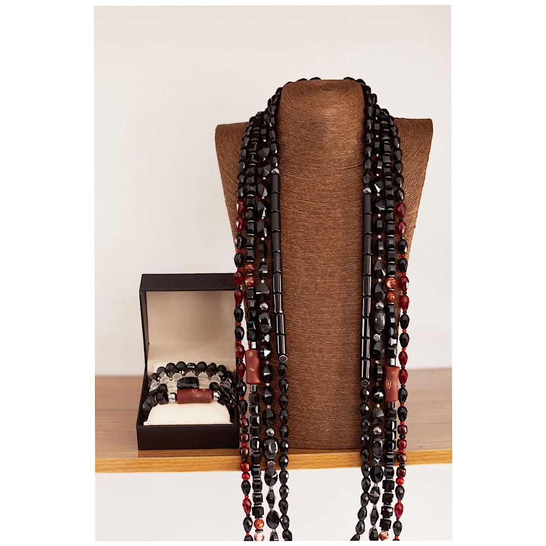 traditional-wedding-black-neck-beads-for-agbada