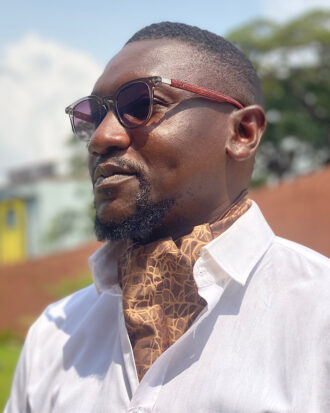 Ascot tie cravat Brown Crackle