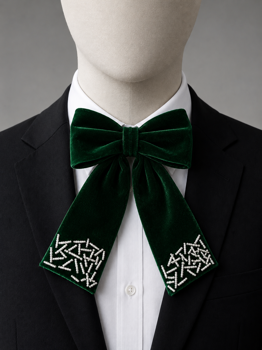 Green Luxury Wedding Velvet Bow Tie with Hand-Beaded Detail for Men